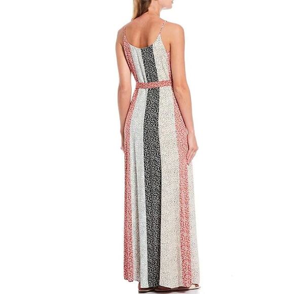 Skies Are Blue Mixed Print V-Neck Sleeveless Maxi Dress in SIZE MEDIUM - Picture 2 of 12